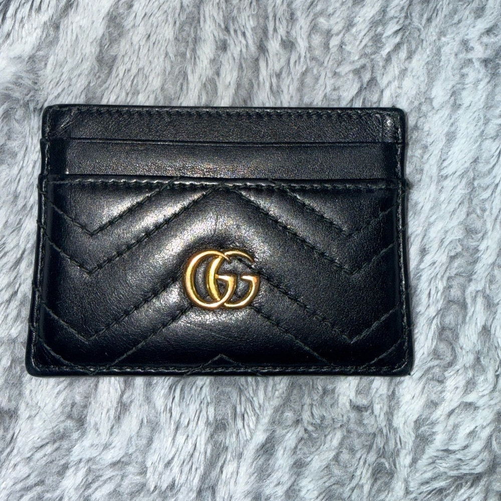 Gucci Marmont Card Wallet
No dust bag/box